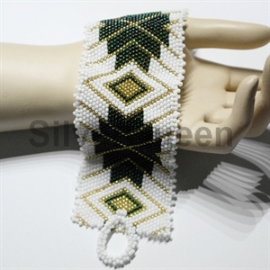 Elegant armbånd hvid-gylden-grøn